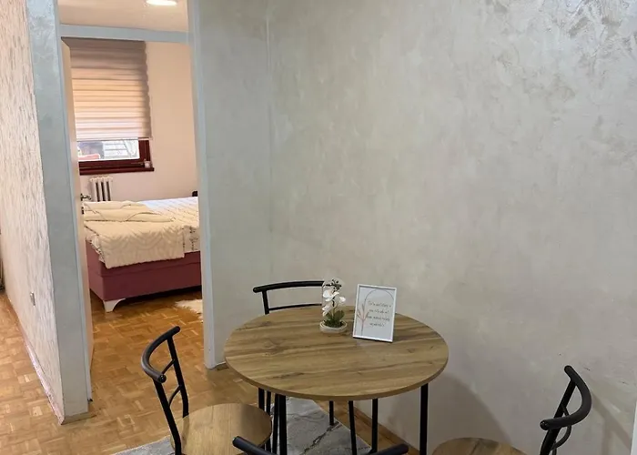 Apartment-heart Of アパート *